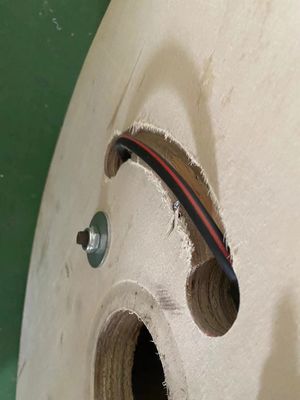 ADSS de soporte automático totalmente dieléctrico de 250 m de largo 24 núcleos 48 núcleos 96 núcleos ADSS de cable de fibra óptica