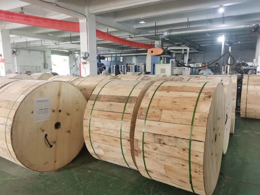 Cables de fibra óptica de 4 núcleos GYXTW para aire libre blindados 6 8 12 núcleos 24 núcleos de fibra óptica