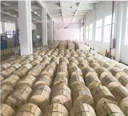 Cable de fibra óptica para el exterior lleno de gel