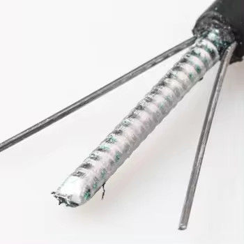 2 núcleos de fibra óptica de cable blindado GYXTW Cable exterior con dos alambre de acero