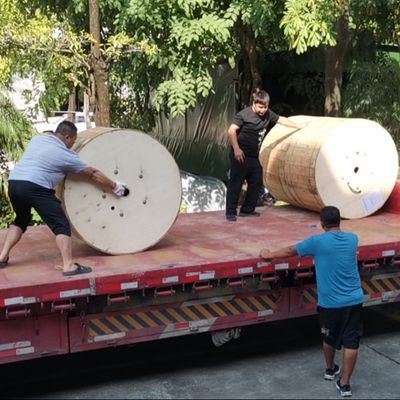 OEM suministro de fábrica 144 núcleo ADSS Cable de fibra óptica aérea al aire libre 1KM 2KM 3KM precio