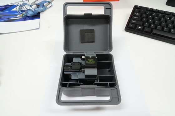 Cortador de fibra óptica portátil