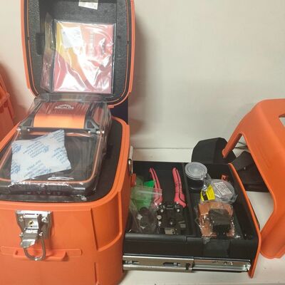 Empalmador de fusión de fibra AI 9 Automático FTTH Máquina de empalme de fibra óptica Baja pérdida Alta precisión