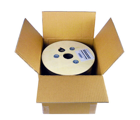 4 cable de descenso aéreo plano de Ftth del solo modo de la base 657A1 con el mensajero