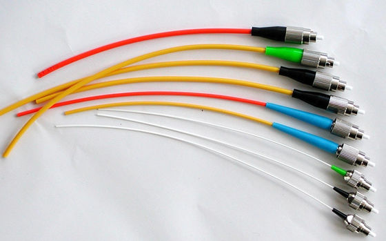 Color múltiple a una cara unimodal del cordón de remiendo de la fibra óptica de 3M