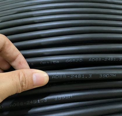 96 fuerza del cable de fribra óptica FRP de la base ADSS para la transmisión de alto voltaje de arriba