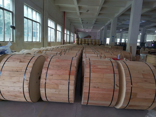 GYTC8S figura 8 la chaqueta aérea del cable de fribra óptica PE